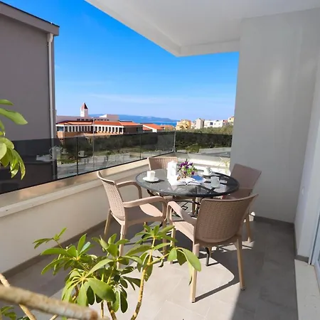 Apartament Petra *