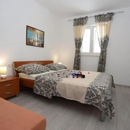 Petra Makarska