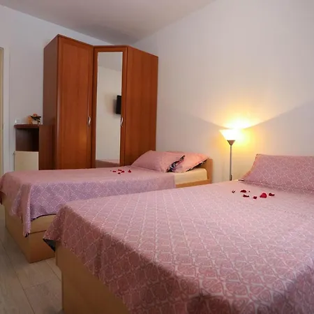 Apartment Petra *
